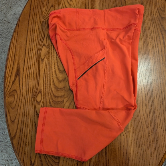 Lululemon Orange Capri Leggings, Size 4 - Picture 2 of 8